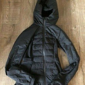 Lululemon Down for it all jacket size 8
